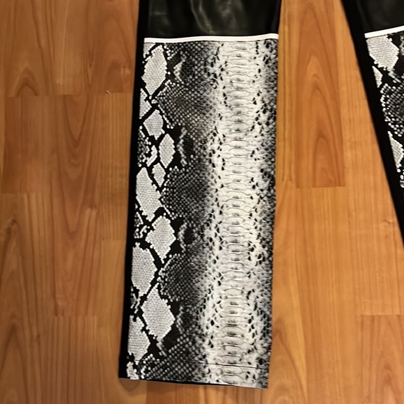 I AM GIA vegan leather pants size S - Picture 4 of 8